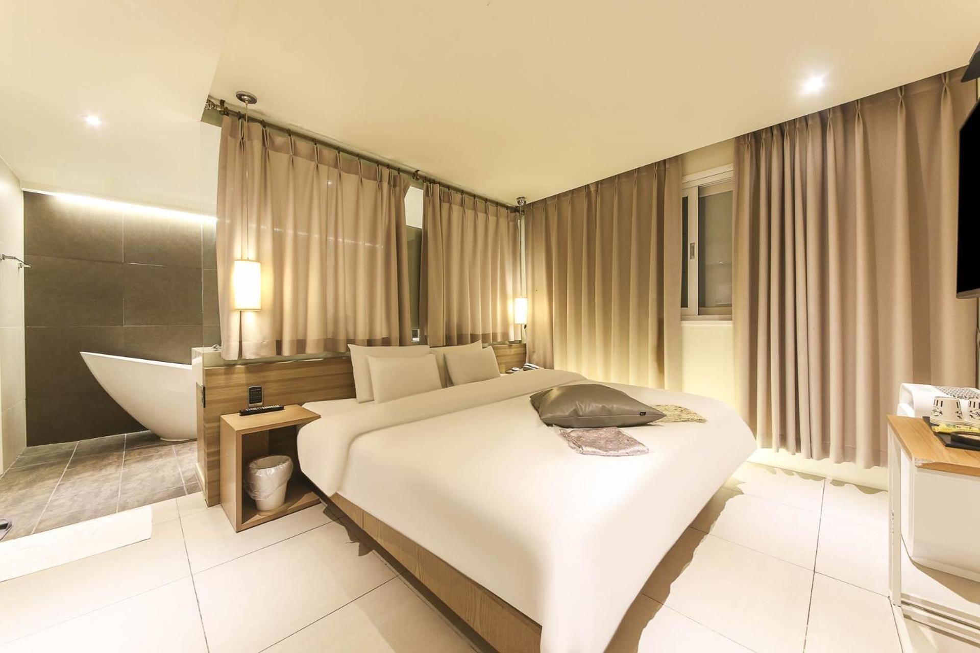 Hotel Yaja Sasang Terminal Puszan Kültér fotó