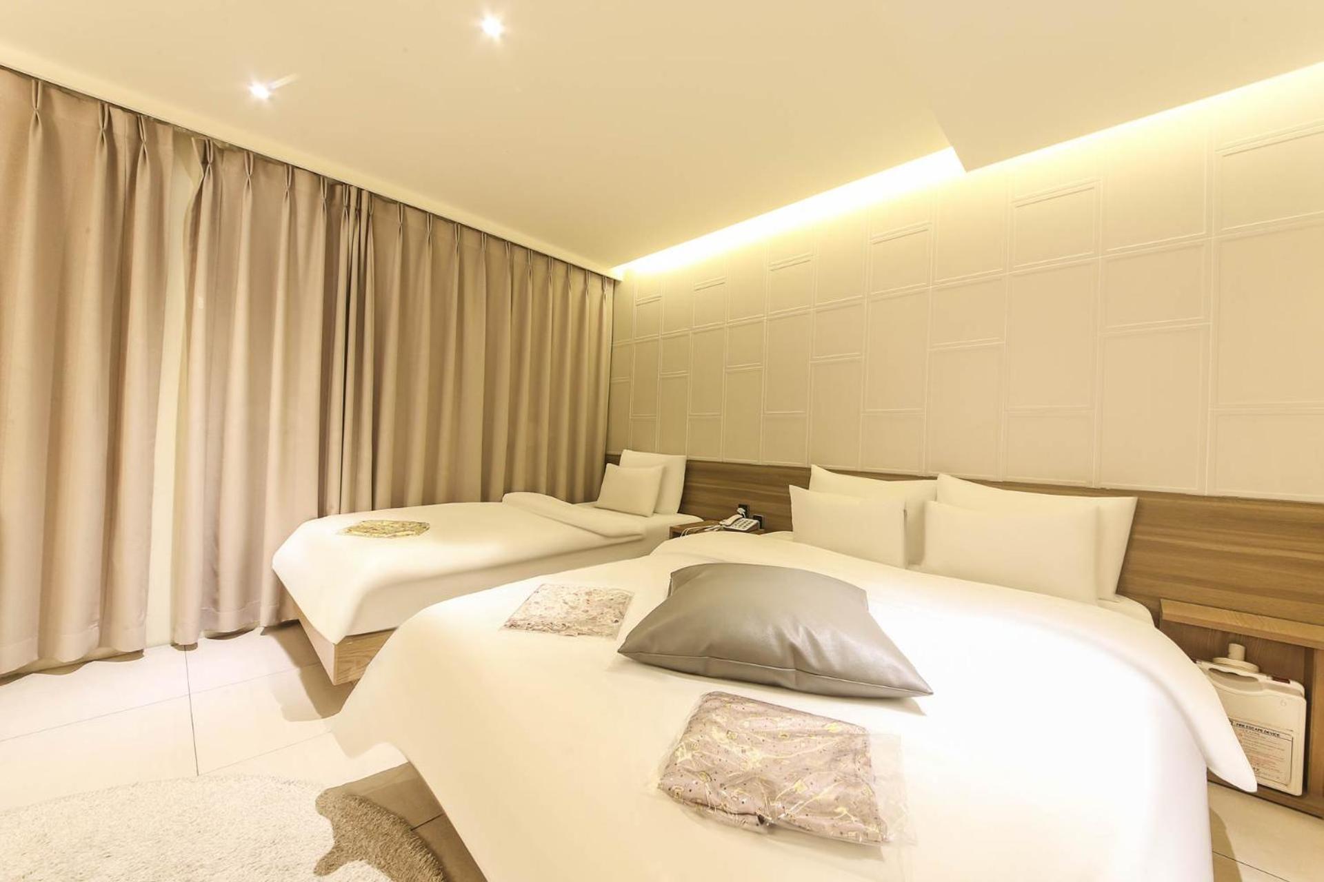 Hotel Yaja Sasang Terminal Puszan Kültér fotó