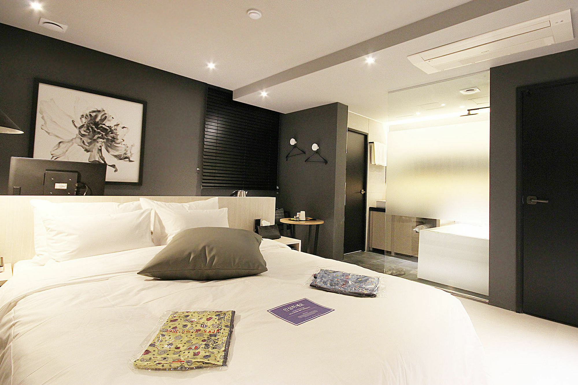 Hotel Yaja Sasang Terminal Puszan Kültér fotó